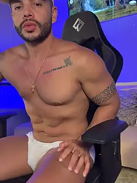 Snapshot of Bruno_De_Lucca chatting on 06.15.26 Bruno De Lucca online show from 06.15.26