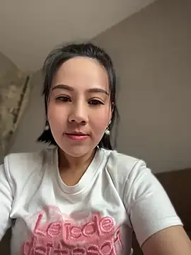 Snapshot of ndyanyanlaoshi chatting on 06.24.26 ndyanyanlaoshi online show from 06.24.26