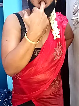 Snapshot of tamil_sarah chatting on 06.22.26 tamil sarah online show from 06.22.26