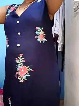 Snapshot of tamil_sarah chatting on 06.26.26 tamil sarah online show from 06.26.26