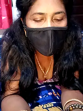 Snapshot of tamil_sarah chatting on 07.17.26 tamil sarah online show from 07.17.26