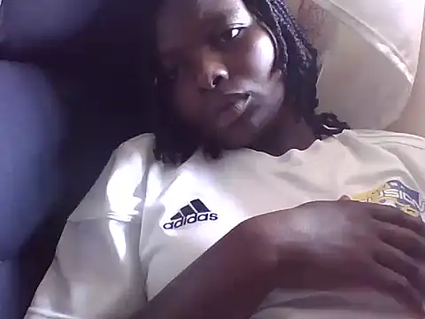 Snapshot of lucyswee chatting on 07.12.26 lucyswee online show from 07.12.26