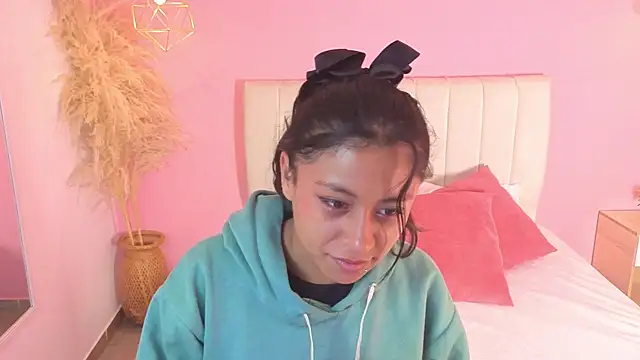 Snapshot of valeria__torres chatting on 07.16.26 valeria torres online show from 07.16.26