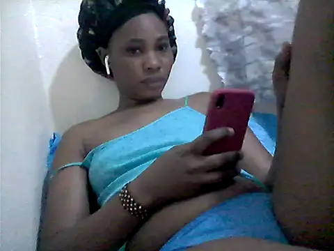 Snapshot of Afrikanshe chatting on 06.13.26 Afrikanshe online show from 06.13.26