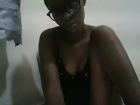 Snapshot of Sweetpother chatting on 06.12.26 Sweetpother online show from 06.12.26