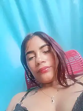 Snapshot of dulce_amber21 chatting on 06.13.26 dulce amber21 online show from 06.13.26