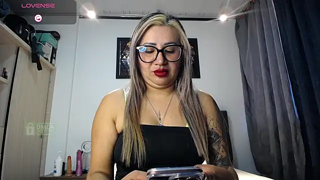 Snapshot of Im_Shantal69 chatting on 06.20.26 Im Shantal69 online show from 06.20.26