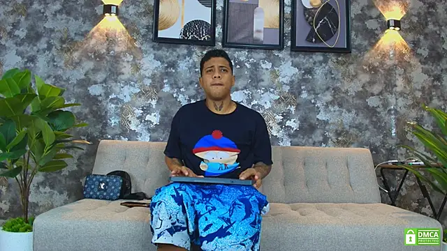 Snapshot of Alejandro_and_Deiby chatting on 06.18.26 Alejandro and Deiby online show from 06.18.26
