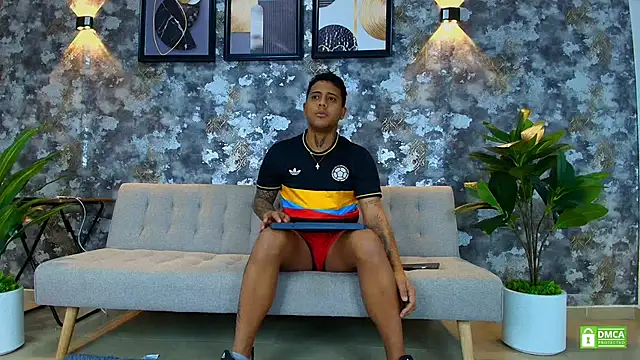 Snapshot of Alejandro_and_Deiby chatting on 06.22.26 Alejandro and Deiby online show from 06.22.26