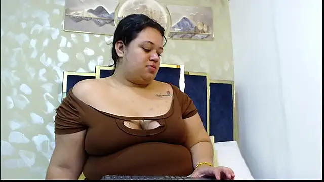 Snapshot of LunaaVelvets chatting on 06.13.26 LunaaVelvets online show from 06.13.26