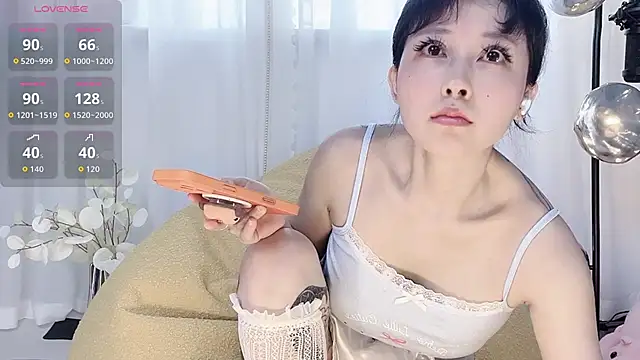 Snapshot of BabySnake chatting on 06.15.26 BabySnake online show from 06.15.26