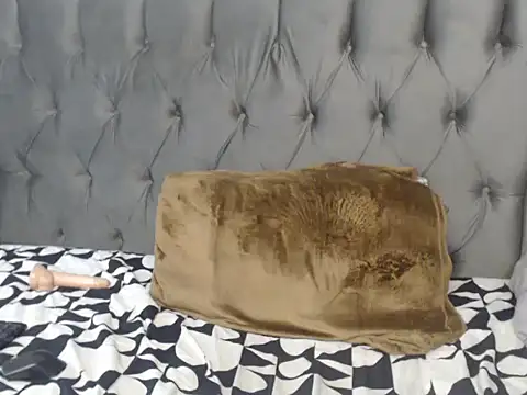 Snapshot of Loyal_Alisha chatting on 06.29.26 Loyal Alisha online show from 06.29.26