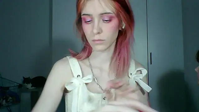 Snapshot of KayleneWesterberg chatting on 06.29.26 KayleneWesterberg online show from 06.29.26