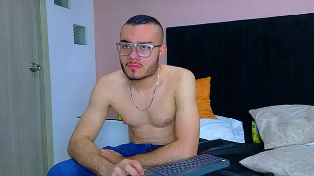 Matia Zelvya online show from 07.08.26