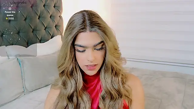 Scarlethvhonparker online show from 11.20.25