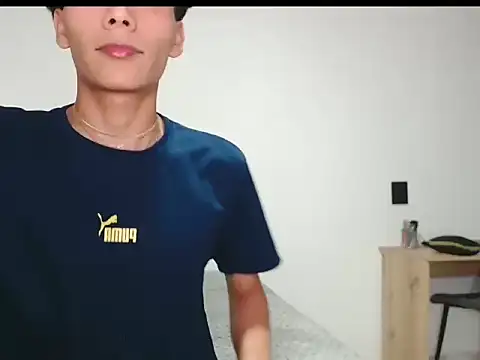 AlexKenm online show from 06.17.26