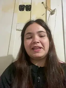 Snapshot of bella__hott chatting on 06.24.26 bella hott online show from 06.24.26