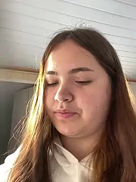 Snapshot of bella__hott chatting on 07.28.26 bella hott online show from 07.28.26
