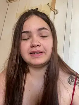 Snapshot of bella__hott chatting on 07.28.26 bella hott online show from 07.28.26