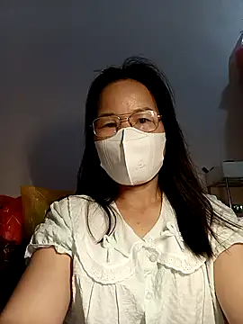 Snapshot of Ori_kitty chatting on 06.16.26 Ori kitty online show from 06.16.26