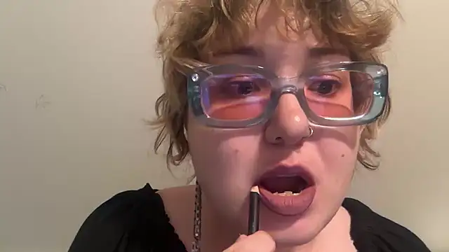 Snapshot of mysteradecadent chatting on 07.27.26 mysteradecadent online show from 07.27.26