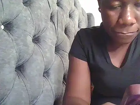 SWEET-SHERRYL online show from 07.04.26