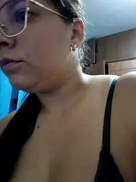 Snapshot of Dina_Phone chatting on 06.13.26 Dina Phone online show from 06.13.26