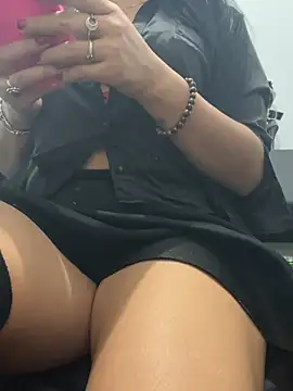 Snapshot of SAKURA_AKEMI chatting on 06.17.26 SAKURA AKEMI online show from 06.17.26