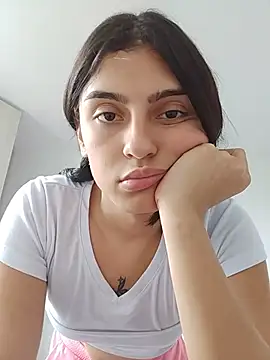 Snapshot of Susy_Doll1 chatting on 07.17.26 Susy Doll1 online show from 07.17.26