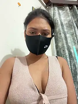 Snapshot of kavyq3791 chatting on 06.15.26 kavyq3791 online show from 06.15.26
