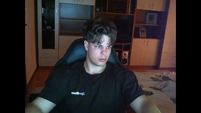 Snapshot of kanewolf_55 chatting on 07.09.26 kanewolf 55 online show from 07.09.26