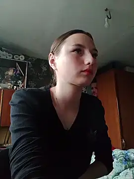 Snapshot of DonnaMayer chatting on 06.17.26 DonnaMayer online show from 06.17.26