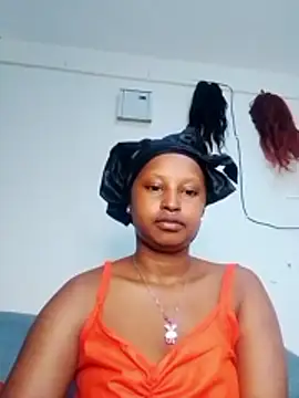 Snapshot of Temptress254 chatting on 06.13.26 Temptress254 online show from 06.13.26