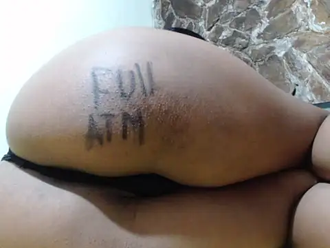 Snapshot of Rouse-stunning chatting on 06.16.26 Rouse-stunning online show from 06.16.26