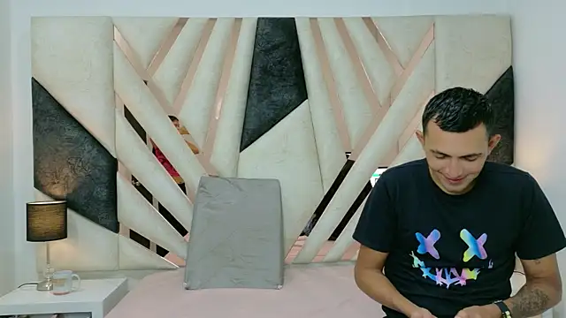 LunaySebastian online show from 07.10.26