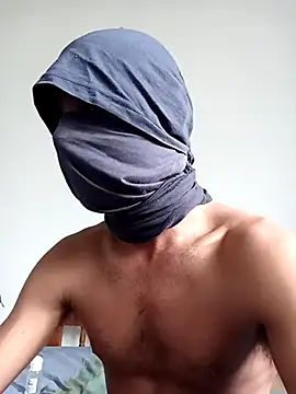 Snapshot of UR_skinny_boy chatting on 06.21.26 UR skinny boy online show from 06.21.26