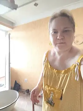 Snapshot of -ELLILOVE- chatting on 06.14.26 -ELLILOVE- online show from 06.14.26