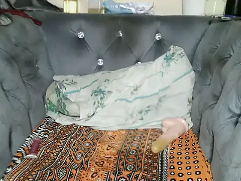 Snapshot of Mon_cherrie2_ chatting on 07.19.26 Mon cherrie2 online show from 07.19.26