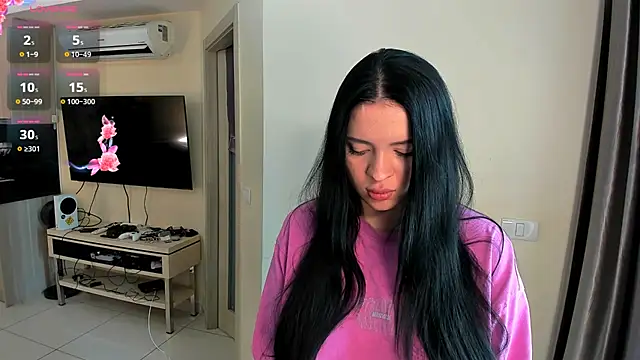 Snapshot of Evelyne_xxo chatting on 07.29.26 Evelyne xxo online show from 07.29.26