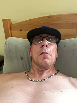 Snapshot of Dicklegend2245 chatting on 07.21.26 Dicklegend2245 online show from 07.21.26