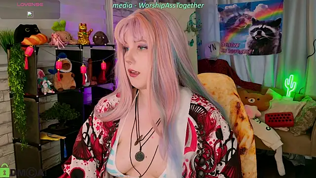 Snapshot of Candy-yeah chatting on 07.19.26 Candy-yeah online show from 07.19.26