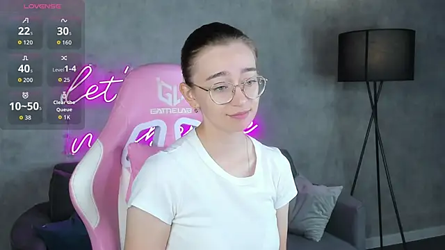 Snapshot of Lucy_Green chatting on 07.24.26 Lucy Green online show from 07.24.26