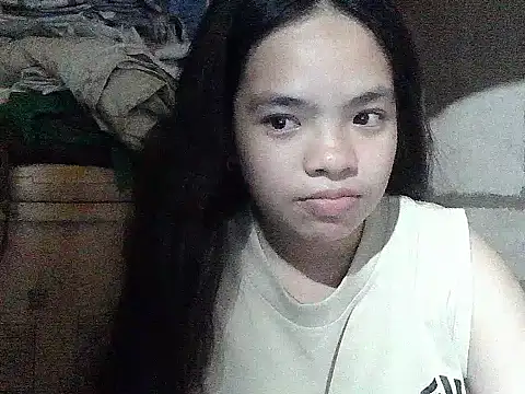 Snapshot of pretty_gia chatting on 06.17.26 pretty gia online show from 06.17.26