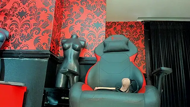 Snapshot of Miss_KathyFox chatting on 08.01.26 Miss KathyFox online show from 08.01.26