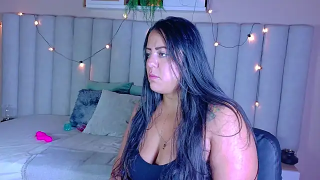 ShelyEvans   online show from 07.01.26
