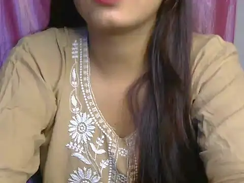 Snapshot of Tanvi-1 chatting on 06.25.26 Tanvi-1 online show from 06.25.26