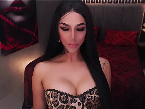 Snapshot of QueenDomOfSex chatting on 07.24.26 QueenDomOfSex online show from 07.24.26