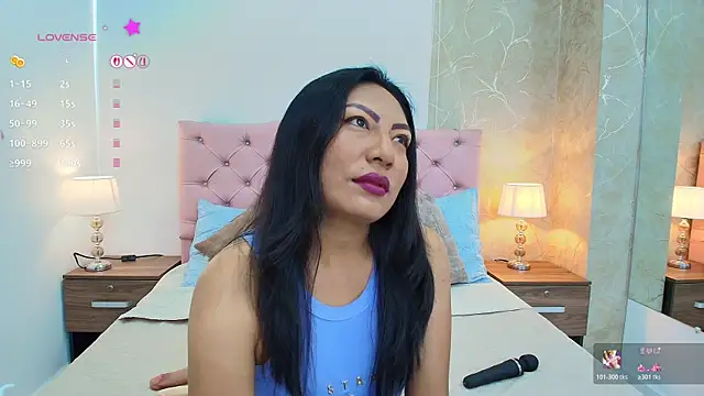 Snapshot of isis_choi chatting on 07.18.26 isis choi online show from 07.18.26