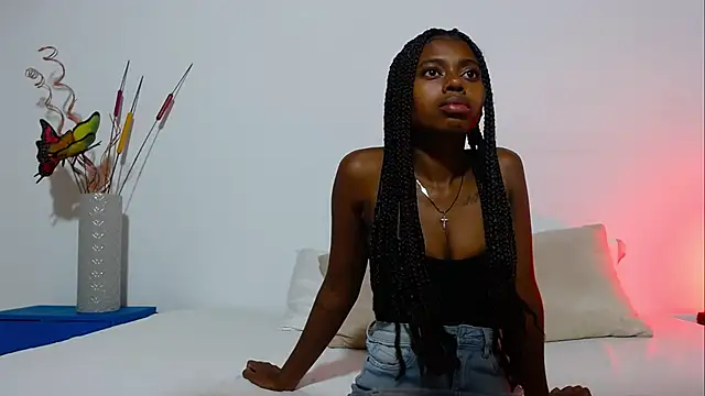 AmaraBennett online show from 06.17.26