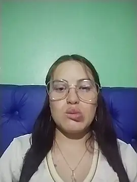 Snapshot of Emma-Stt chatting on 06.17.26 Emma-Stt online show from 06.17.26